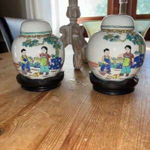 Vintage Chinese Ginger Jars w/Lids 1970s Porcelain Hand Painted Chinoiserie